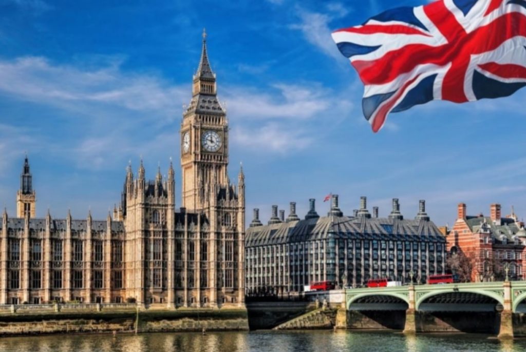 Zgjedhjet në Britani/  Parlamenti i ri mblidhet të martën