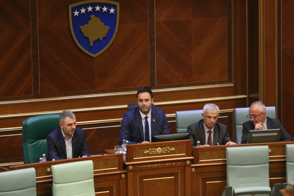 Glauk Konjufca zgjidhet kryetari i ri i Kuvendit të Kosovës