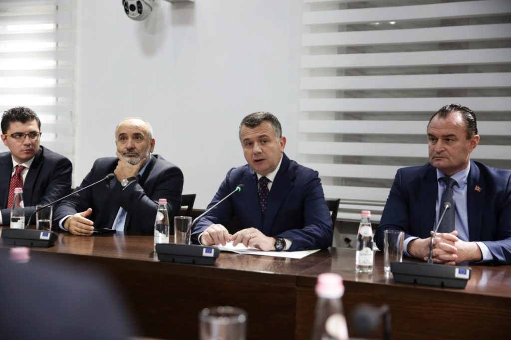 Balla: “Vota e shqiptarëve që jetojnë jashtë territorit, kushti i vetëm për Reformën Zgjedhore”