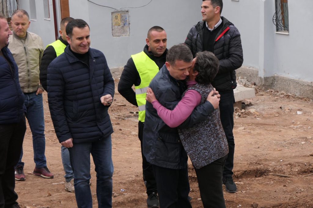 Librazhd, 74 familje të varfëra me shtëpi të rikonstruktuara