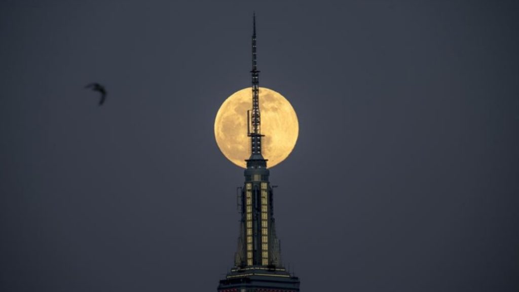 Shfaqet “Superhëna” në New York