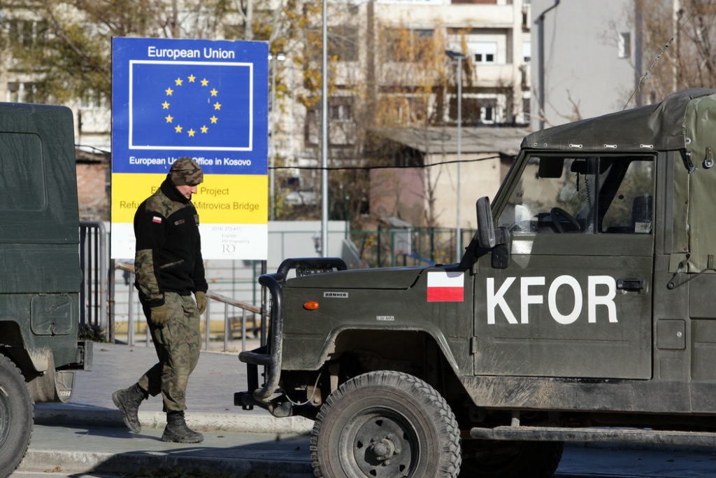 KFOR nis tërheqjen graduale nga ura e Ibrit, përgjegjësitë kalojnë te Policia e Kosovës