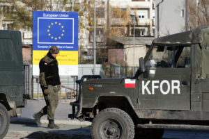 KFOR nis tërheqjen graduale nga ura e Ibrit, përgjegjësitë kalojnë te Policia e Kosovës