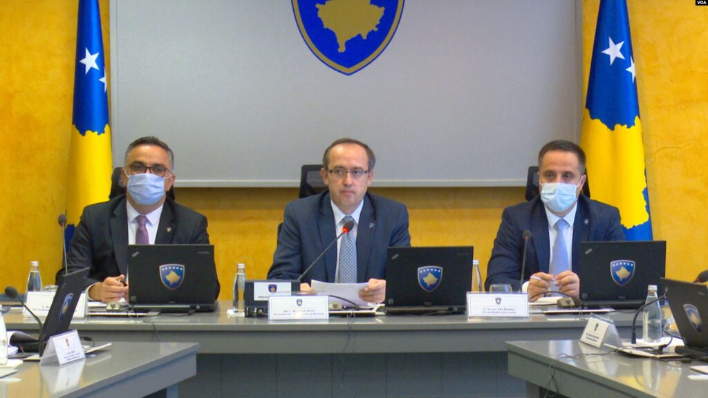 Qeveria e Kosovës përgatitet për bisedimet me Serbinë