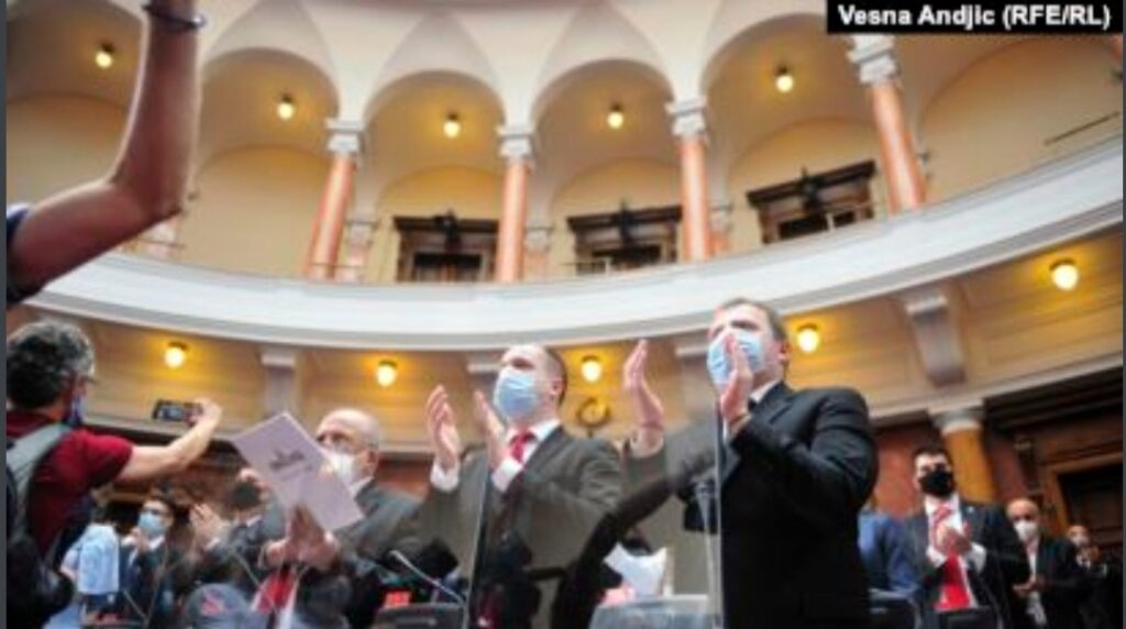 Konstituohet Kuvendi i ri i Serbisë