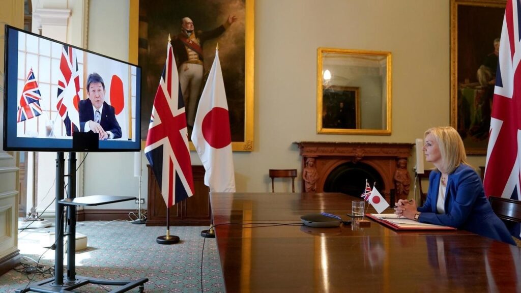 Londra dhe Tokio nënshkruajnë marrëveshjen e tregtisë së lirë post Brexit