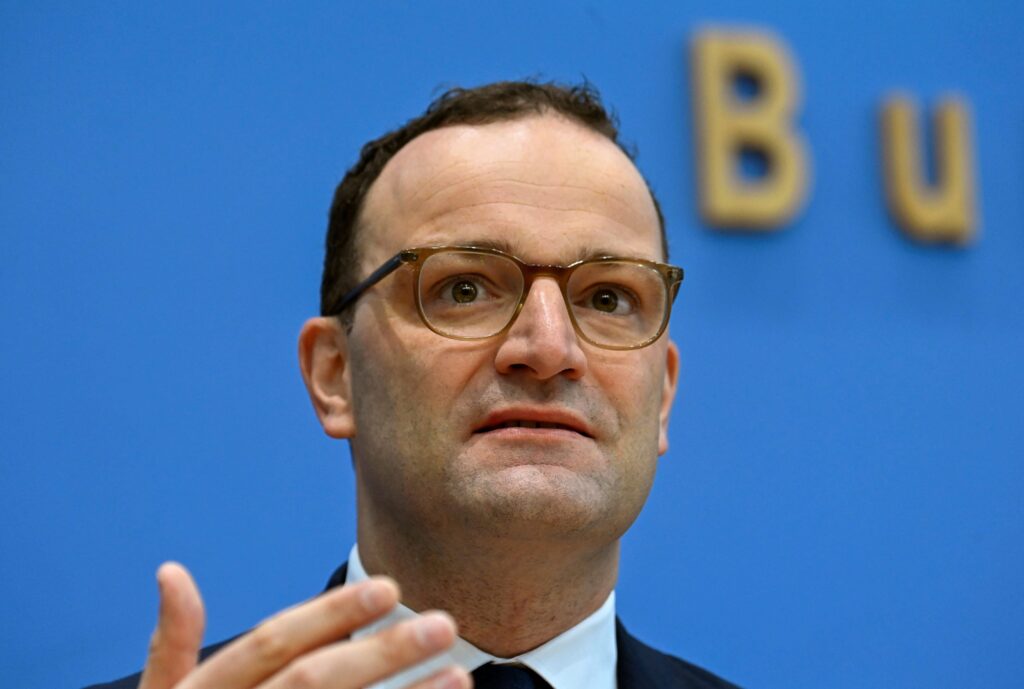 Spahn: Për të zbutur valën e tretë na duhet një lockdown