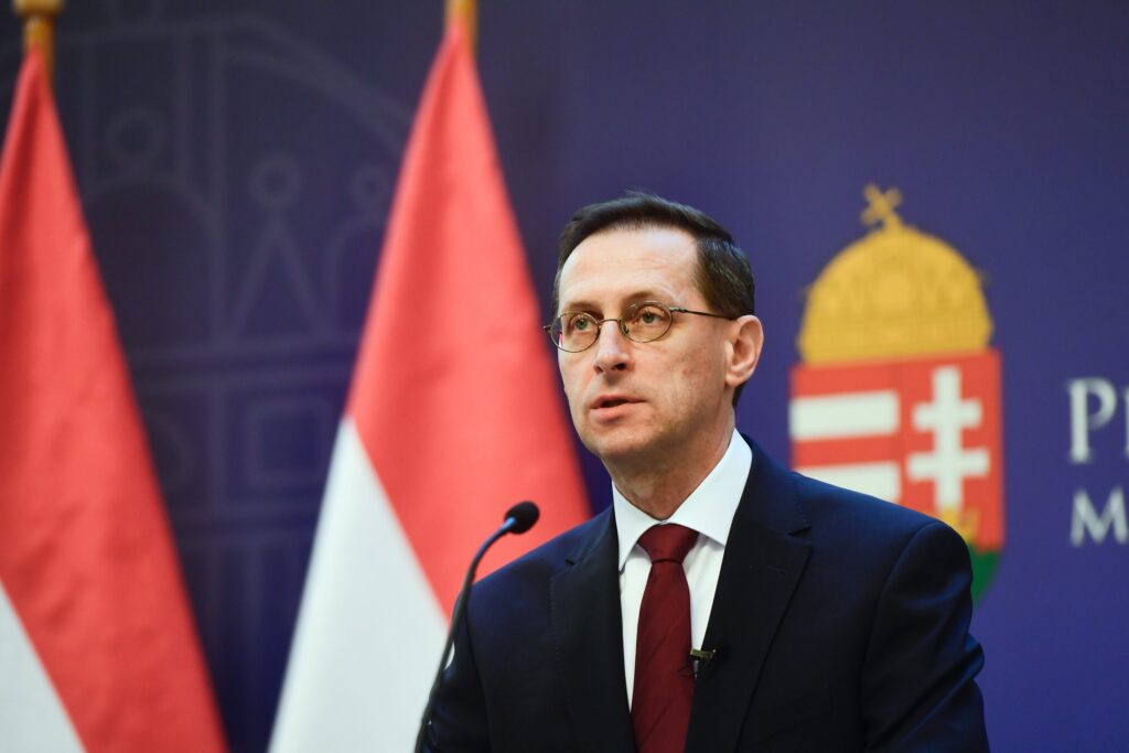 Hungaria i bashkohet Marrëveshjes globale të Reformës Tatimore