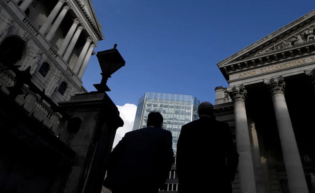 Ja si Londra i fsheh paratë e vjedhura nëpër botë