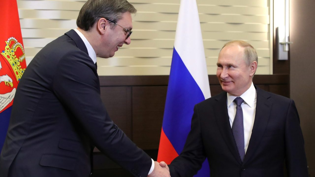 Vuçiç mes Moskës dhe zgjedhjeve, Rusia mban “çelësin” e gazit serb