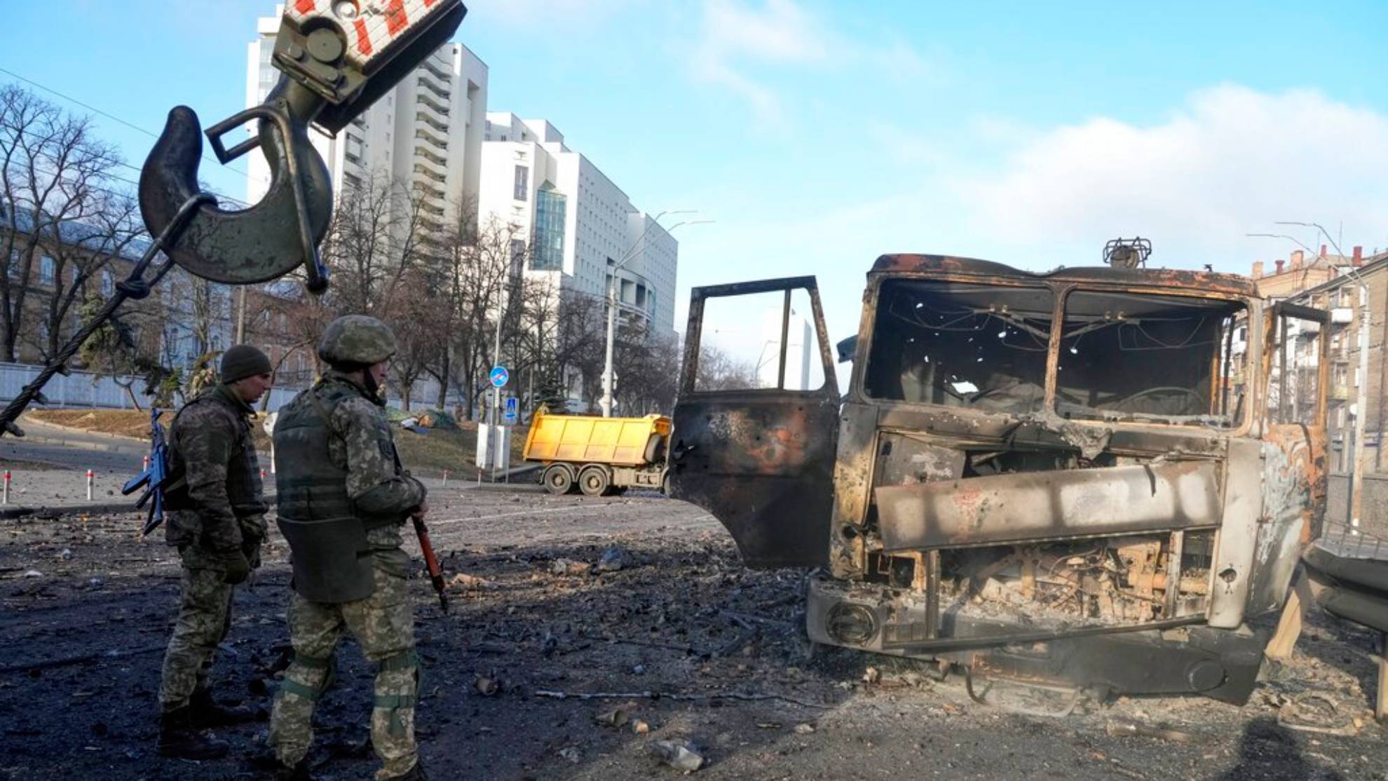 Rusia bombardon gjatë natës Ukrainën/ Përgjaket Kievi, 12 të vdekur, mes tyre dhe tre fëmijë