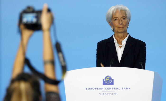 Lagarde: Banka synon një inflacion prej 2%