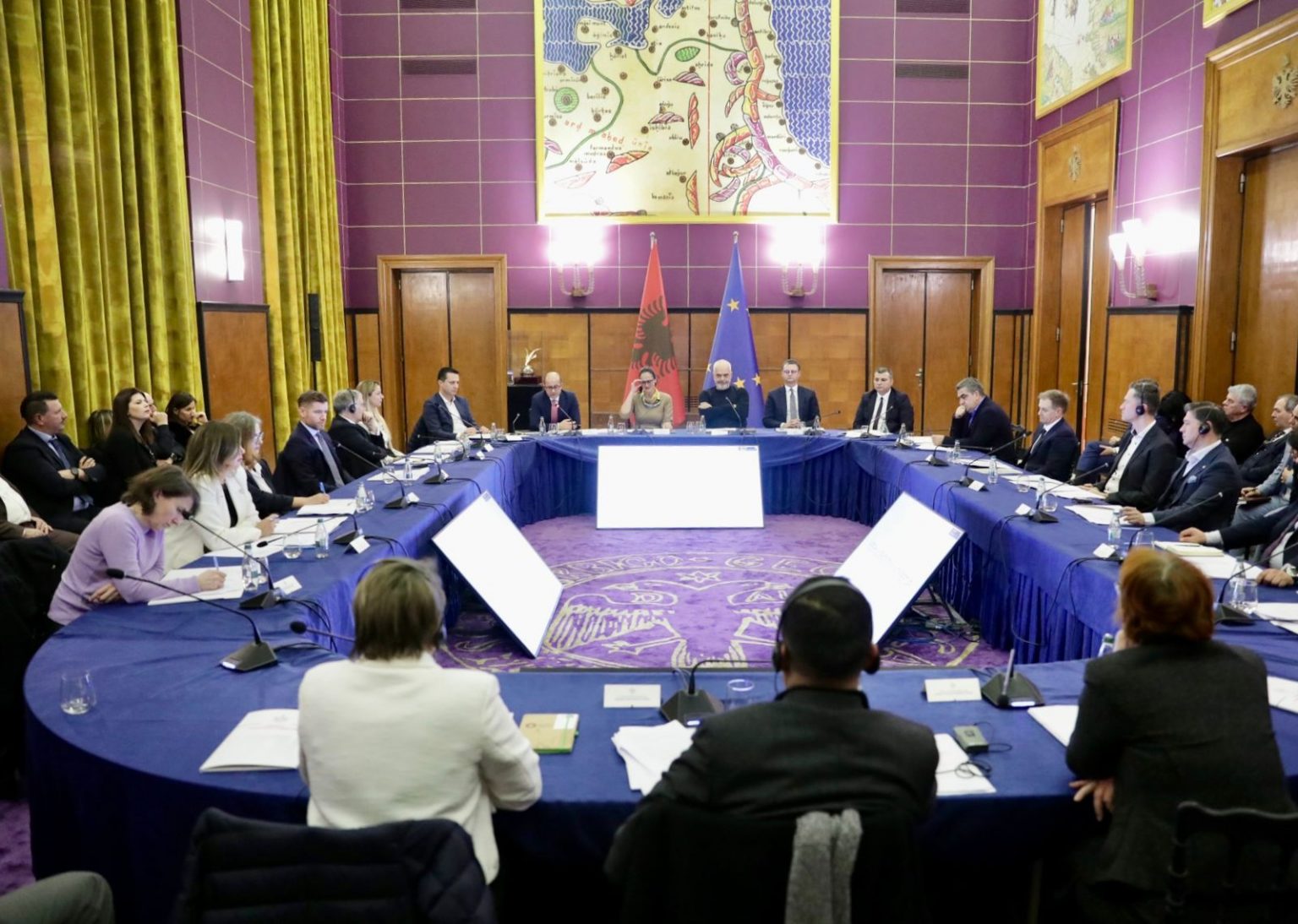 Rinis punën Këshilli Ekonomik Kombëtar, Rama: Dialog i hapur dhe konstruktiv mes qeverisë dhe biznesit