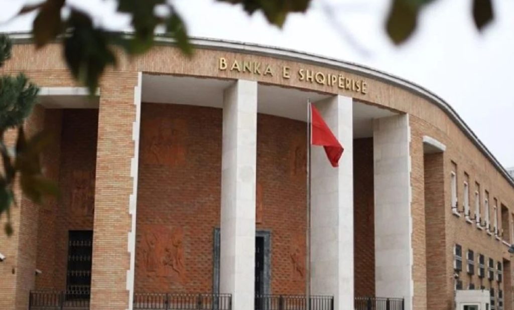 <strong>Zhvlerësimi i euros, Banka e Shqipërisë: Do ulim përdorimin e monedhës europiane</strong>