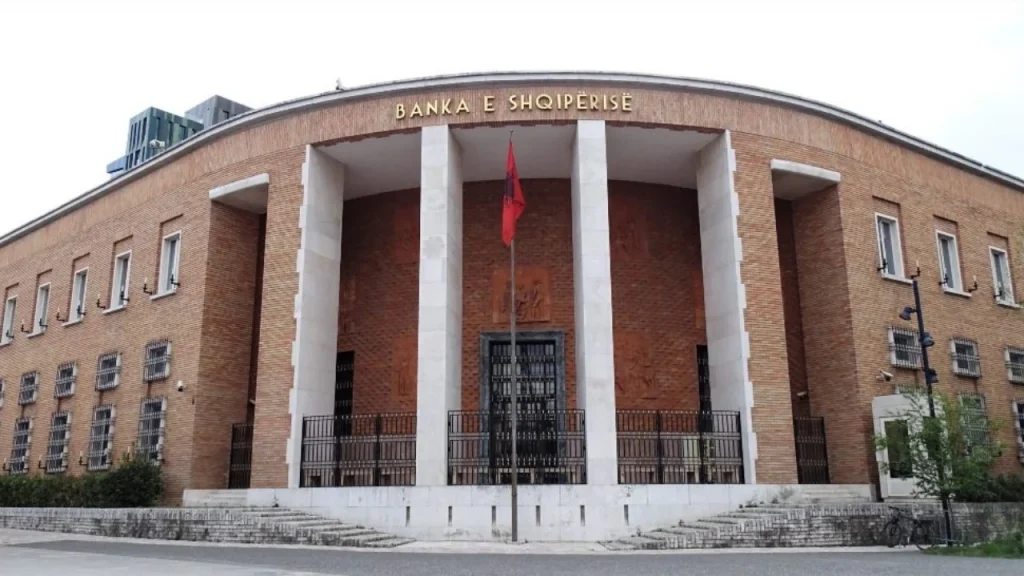 Banka e Shqipërisë e mban normën bazë 2.75%, guvernatori Sejko: Ekonomia në rritje