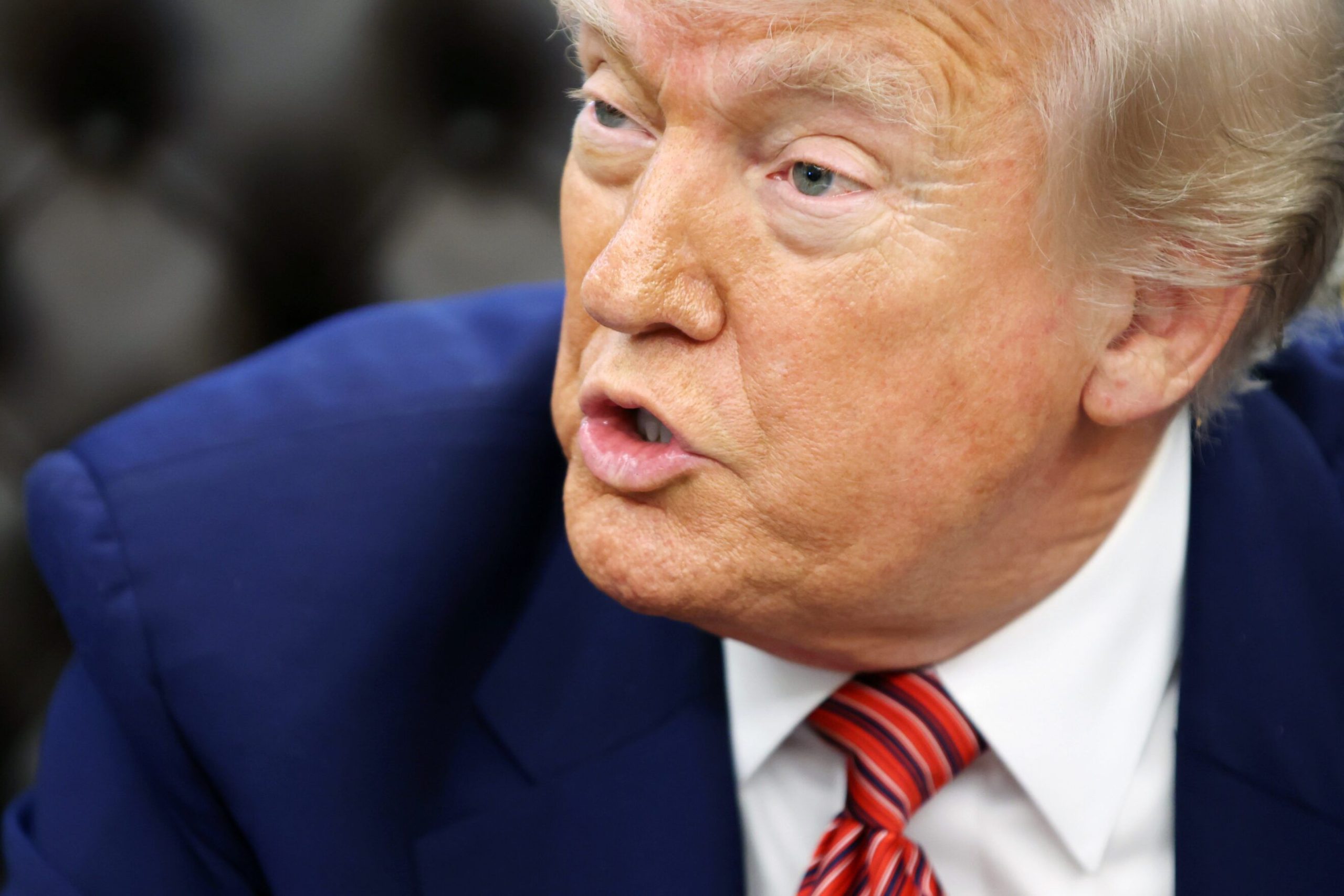 Trump i jep Putinit 2 javë kohë për të ndërmarrë veprime në lidhje me Ukrainën, ndërsa marrëdhëniet përkeqësohen