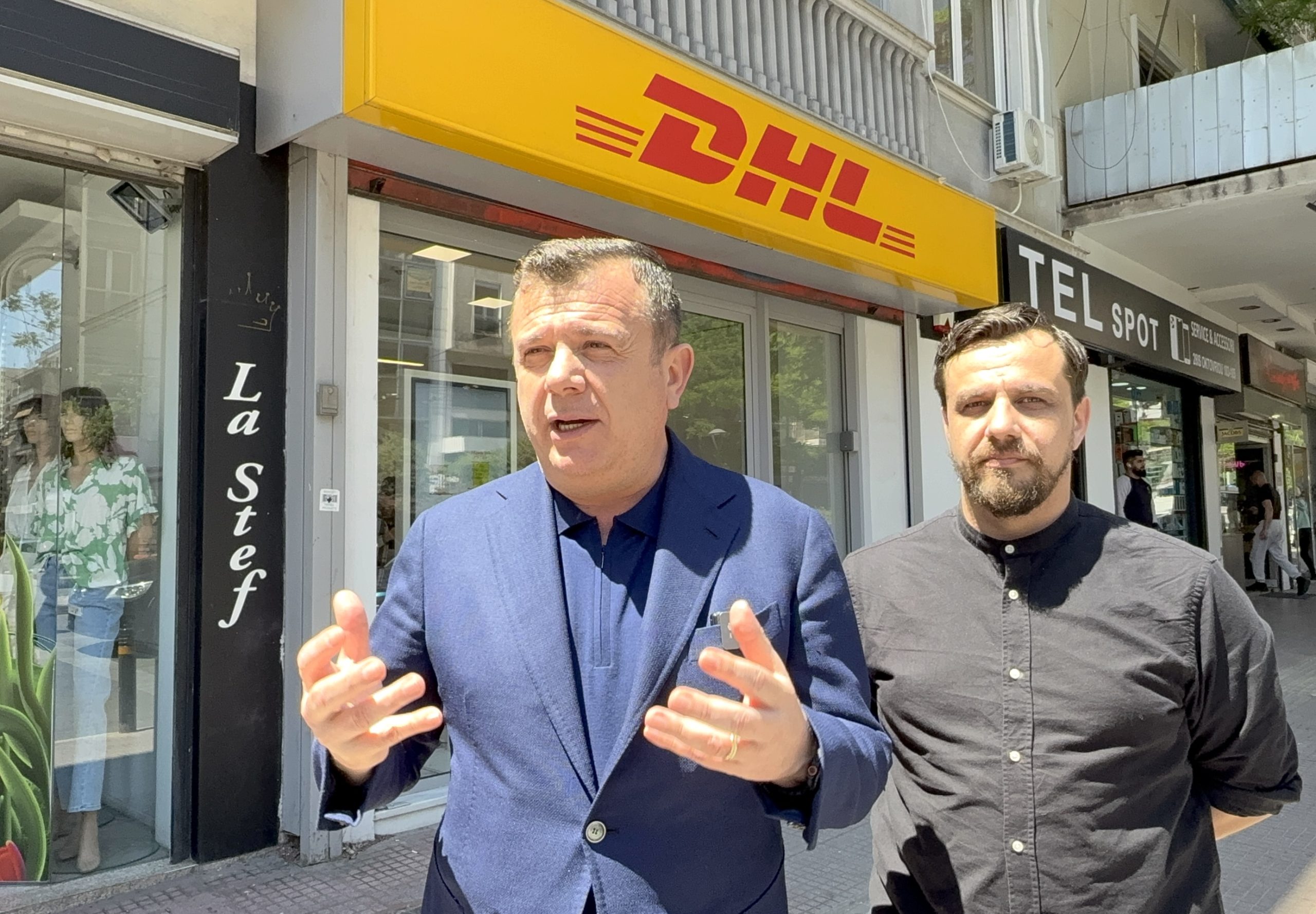 Balla thirrje nga zyrat e DHL në Athinë bashkatdhetarëve:“Shfrytëzoni pesë ditët e mbetura për këtë moment historik!”