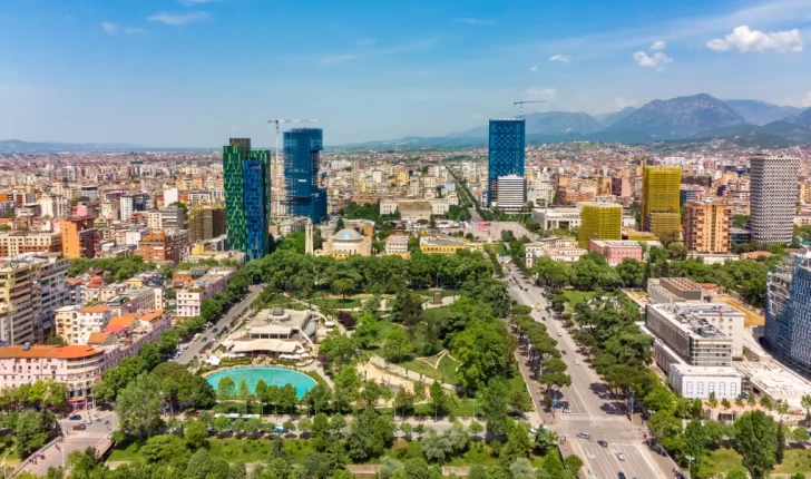 “Forbes”: Vizioni i guximshëm arkitektonik i Tiranës