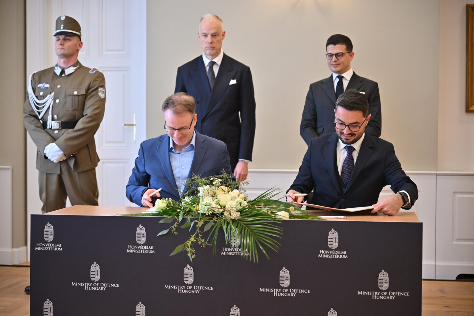 Nënshkruhen dy marrëveshje në Budapest, Vengu: Forcojmë partneritetin strategjik në mbrojtje dhe inovacion