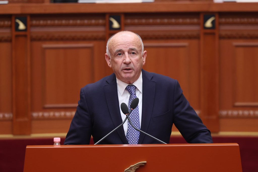 Deputeti Llajo: Parandalimi i abuzimit me lëndët kimike kërkon kontrolle dhe protokolle të forta