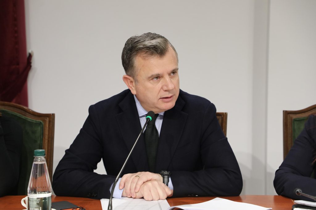 Balla mbështet projektligjin për Shërbimin e Jashtëm: Roli i diplomacisë jetik për Shqipërinë në BE dhe sfidat e reja si Bordi i Paqes