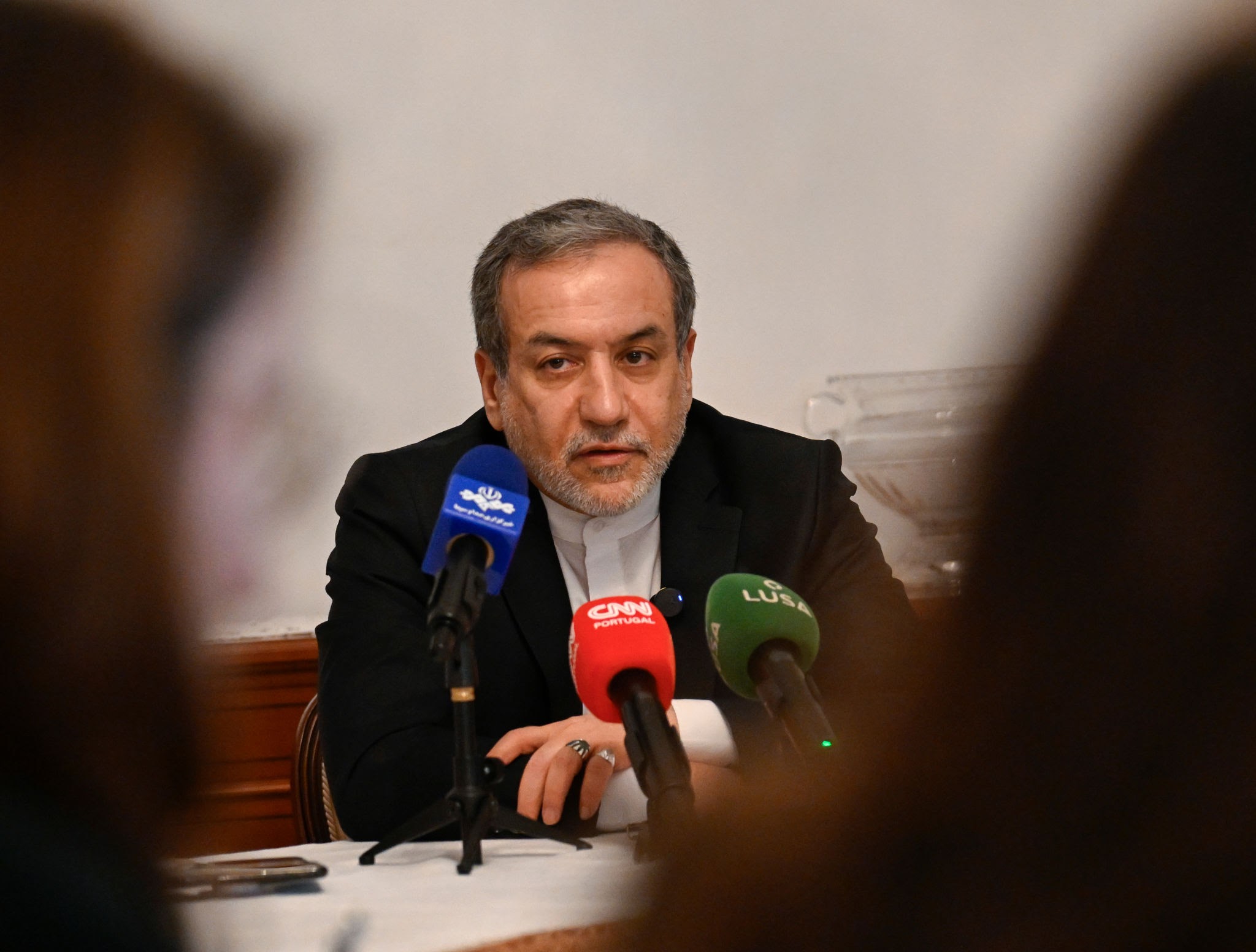 Dështimi i negociatave SHBA-Iran, ministri i Jashtëm iranian akuza Trump: I trajtoi si transaksion prone