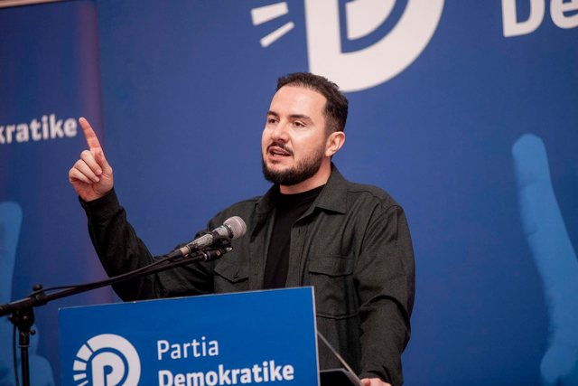 Salianji akuzon Berishën për frikë nga gara në PD: Sa më shumë përjashtime, aq më shumë panik