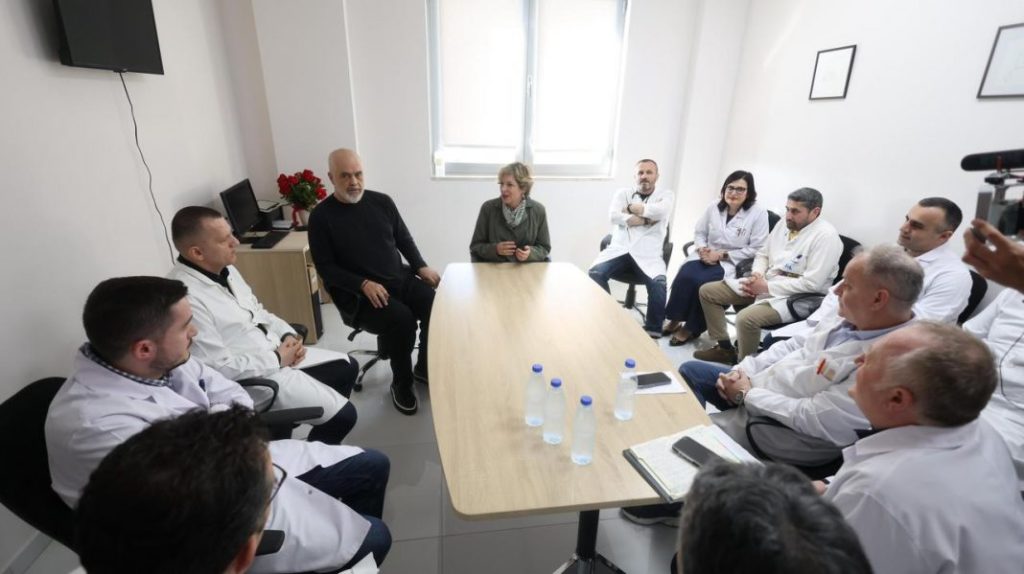 Rama në spitalin e Lezhës: Problem menaxhimi, autonomia financiare bazë motivuese