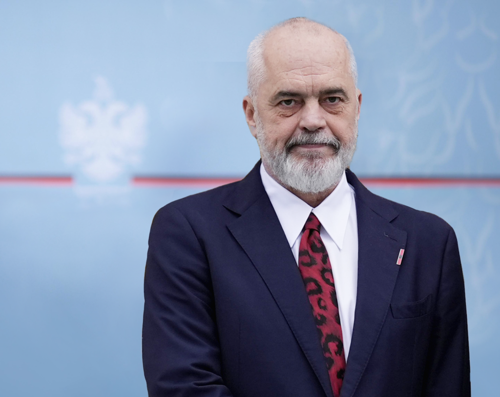 Rama: Vizita në Basel u pagua me shpenzimet tona, asnjëherë s’kam udhëtuar privatisht me paratë e shtetit