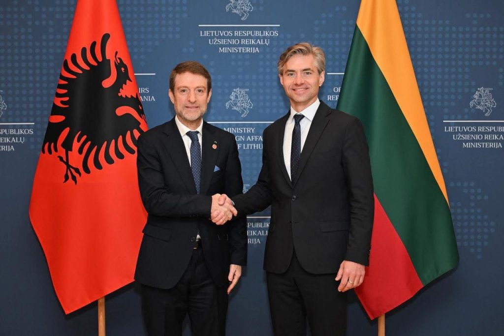 Hoxha në Vilnius: Shqipëria dhe Lituania forcojnë bashkëpunimin, firmoset marrëveshja për tatimin e dyfisht