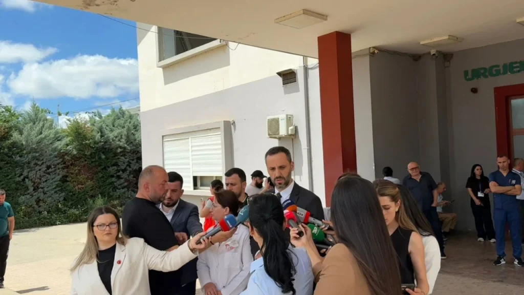Lamallari viziton policin e plagosur: Do të ketë hetim të plotë dhe përgjegjësi për ngjarjen tragjike