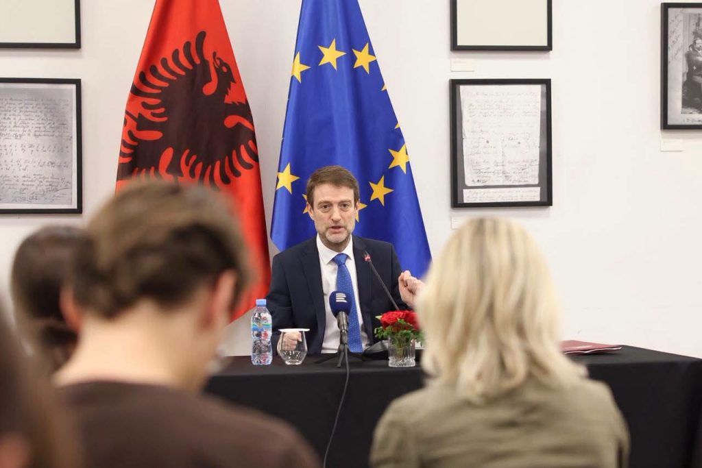 Ferit Hoxha në Forumin e Dubrovnikut: Shqipëria ka vetëm një drejtim, anëtarësimin në BE