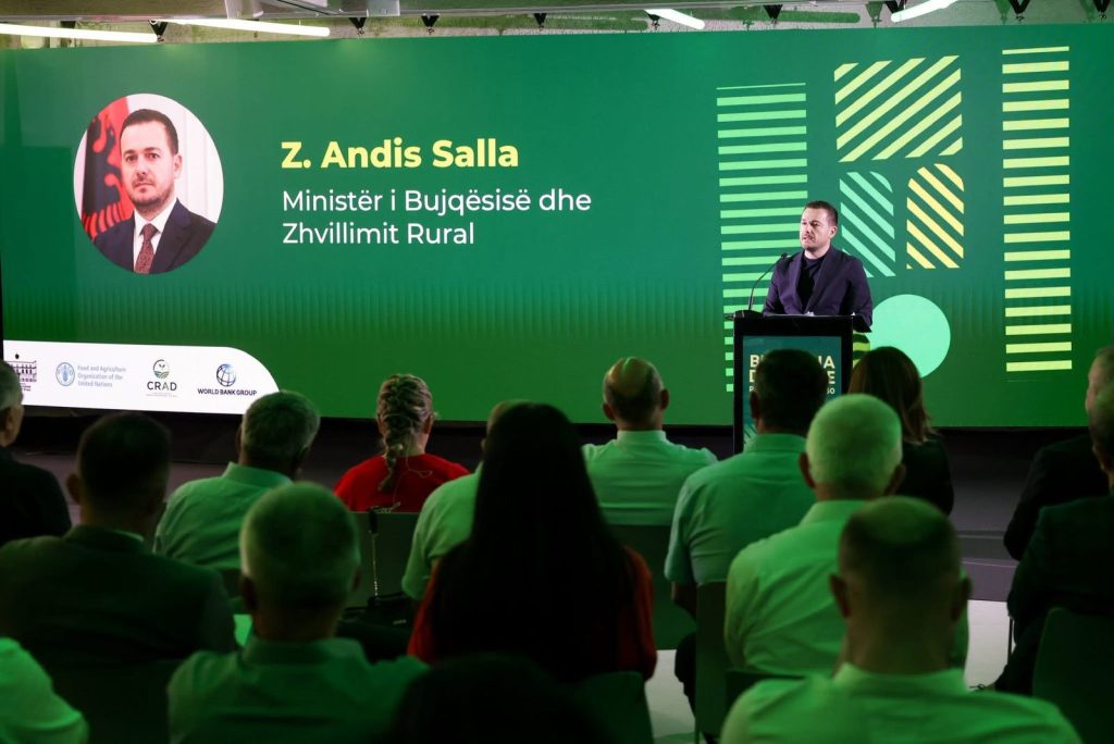 Prezantohet “YLLI”, asistenti virtual i fermerëve shqiptarë me Inteligjencë Artificiale