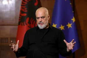 Rama pas incidentit në Kuvend: Shehaj vodhi një dokument të klasifikuar