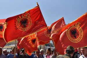 Veteranët e UÇK-së sulmojnë Zelenskyn pas deklaratës në Beograd: Qëndrimi juaj anti-Kosovë ju nxjerr në pah profesionin e dikurshëm