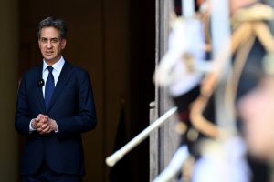 Miliband ndryshon kursin e diplomacisë britanike, klima dhe marrëdhëniet me Europën në qendër të politikës së jashtme
