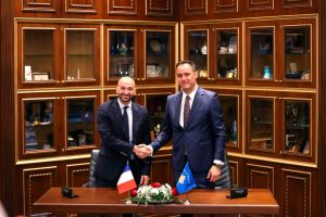Kosova dhe Franca nënshkruajnë pesë marrëveshje