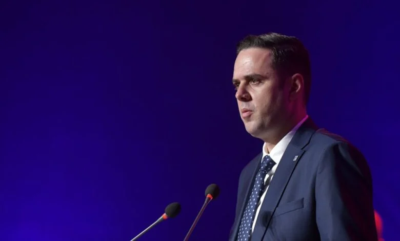 LDK mban sot Kuvendin e Jashtëzakonshëm, delegatët votojnë për besimin ndaj Lumir Abdixhikut