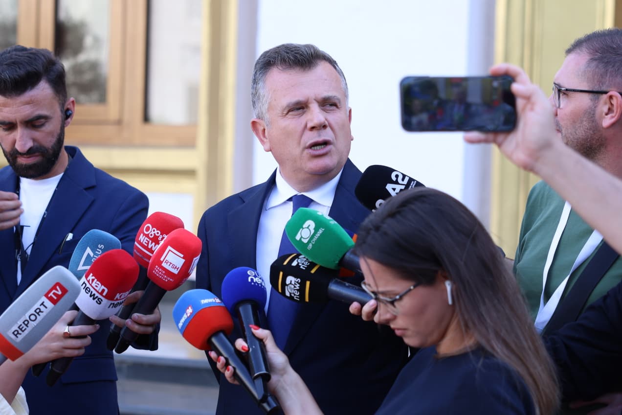 Balla: “Marrëveshja historike me SHBA.” Mbron procedurën e përshpejtuar, paralajmëron edhe propozimet për reformën territoriale