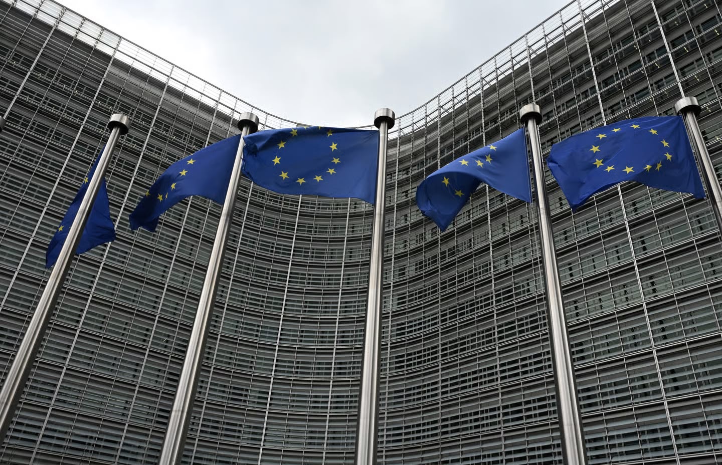 Komisioni Europian shton stafin për zbatimin e rregullave të reja për Inteligjencën Artificiale