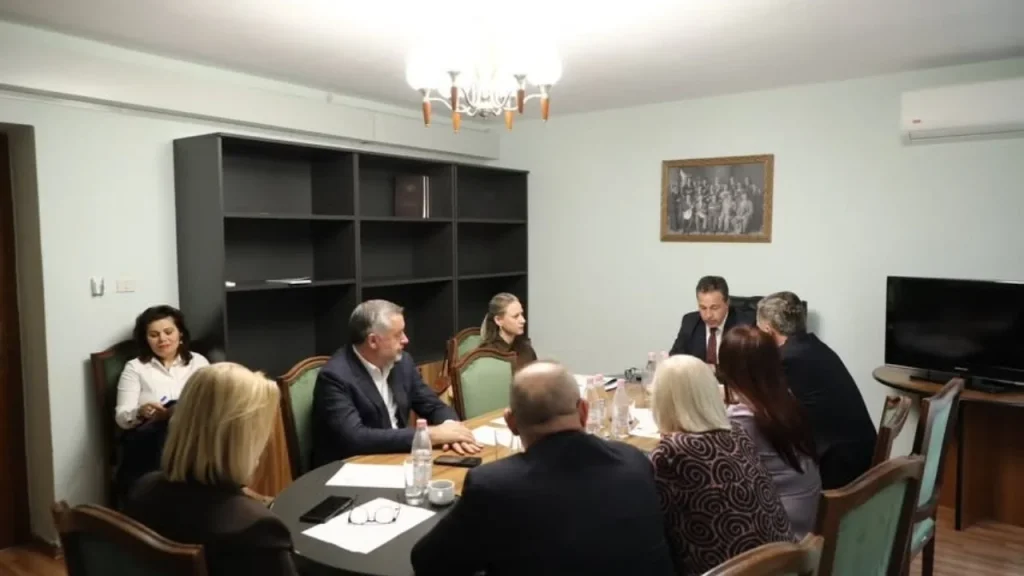 PD kërkon zgjatjen me tre muaj të mandatit të Komisionit të Reformës Territoriale