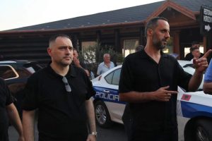 Pas zjarrit masiv në Krujë, Lamallari falënderon efektivët: Rreth 300 punonjës të Policisë në operacion, respekt për uniformat