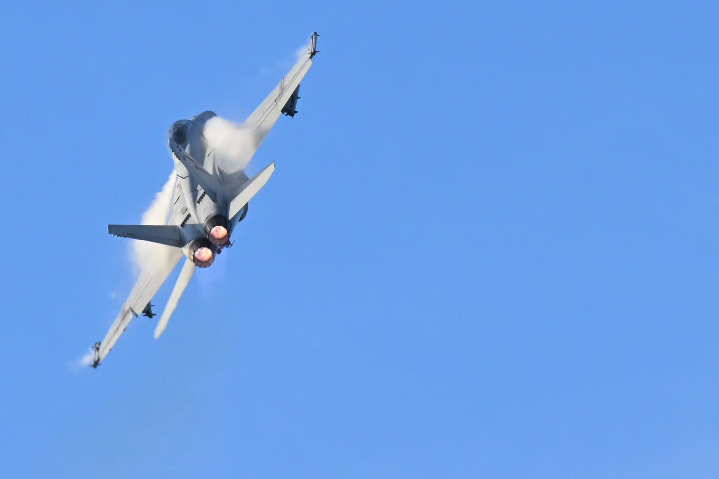 NATO rrëzon një dron mbi Rumani, dyshohet se ishte rus