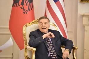 Joe DioGuardi apel partive në Kosovë: Zgjidhni presidentin, ndryshe vendi do të ketë telashe të mëdha