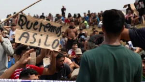 Emigrantët protestojnë në Ceuta: Nuk duam të kthehemi në Marok