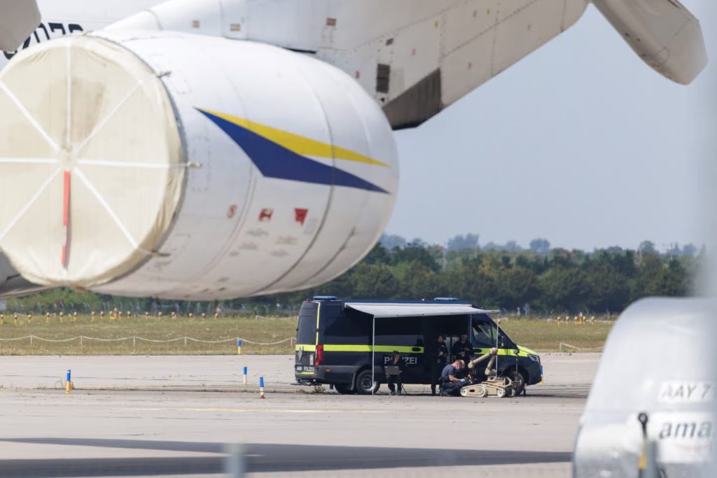 Alarm sigurie në Gjermani, dron me eksploziv gjendet pranë avionit ukrainas në aeroportin e Leipzigut