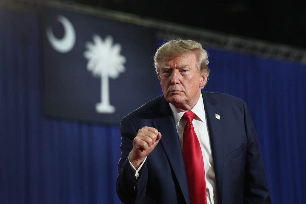 Alarm në Holandë për pilulat “ecstasy” në formën e kokës së Trump: Mund të jenë vdekjeprurëse