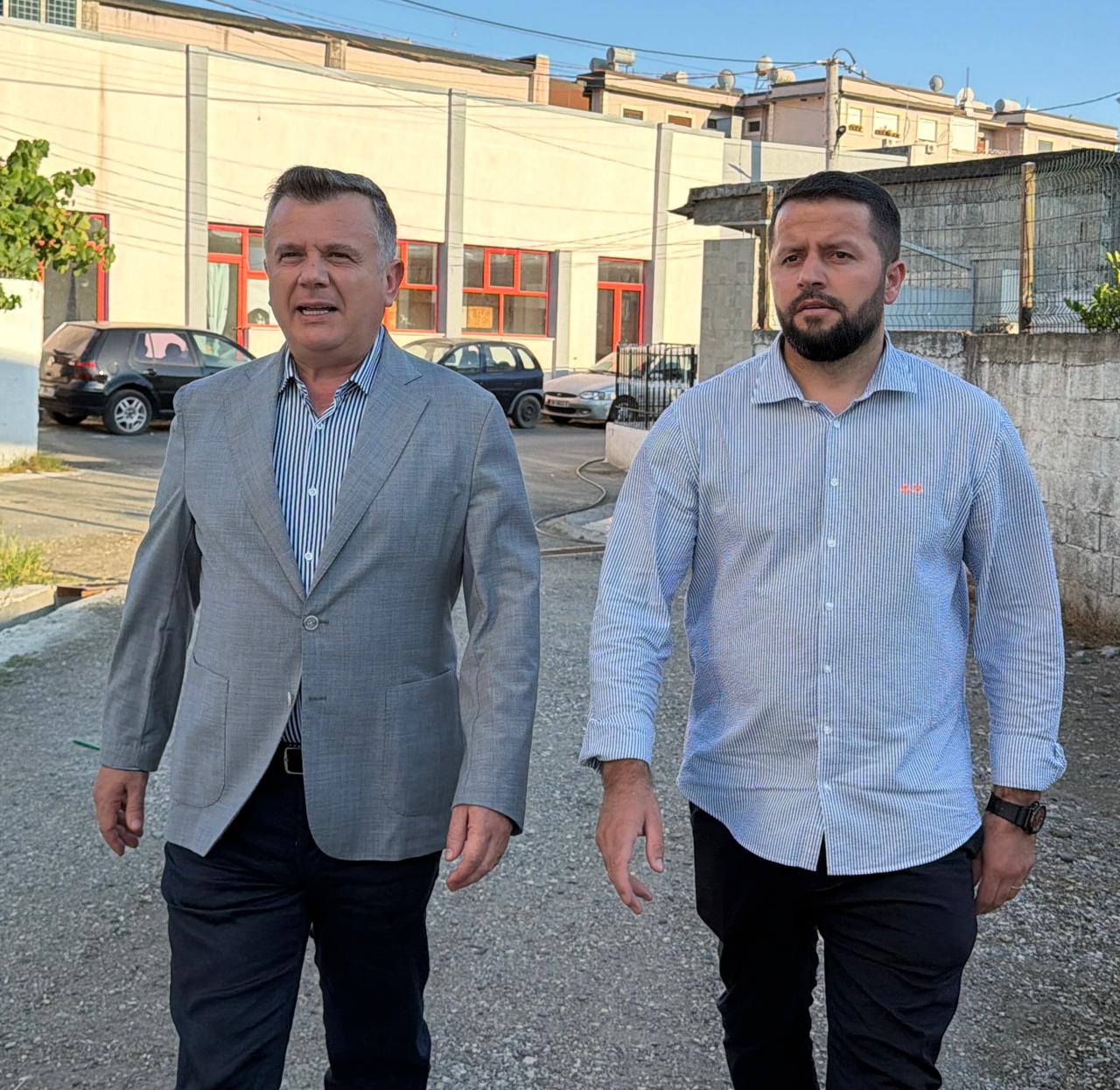 Nis transformimi i tre blloqeve të banimit në Rrogozhinë, Balla: Së shpejti investime të reja në disa lagje të qytetit