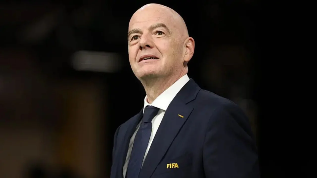 UEFA shqyrton hetim ndaj Infantinos, në qendër pagesa gjashtëshifrore për ish-punonjësen