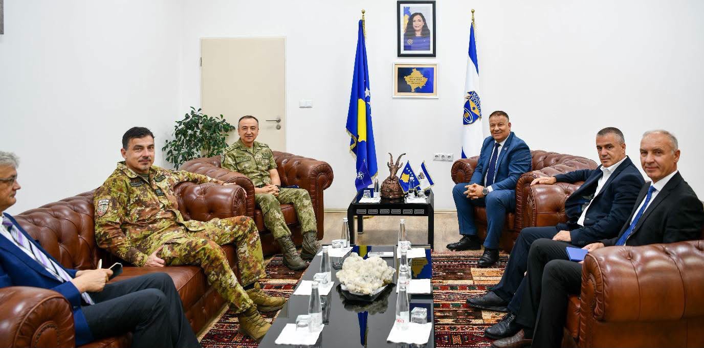 KFOR dhe Policia e Kosovës rikonfirmojnë bashkëpunimin për forcimin e sigurisë